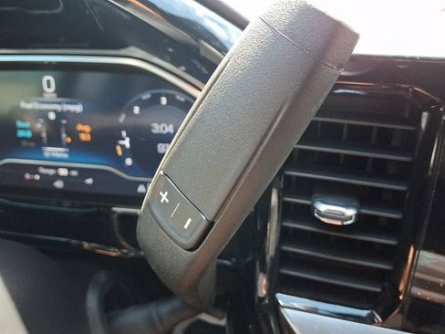 Certified 2023 Chevrolet Silverado 1500 LT AWD/4WD image 16