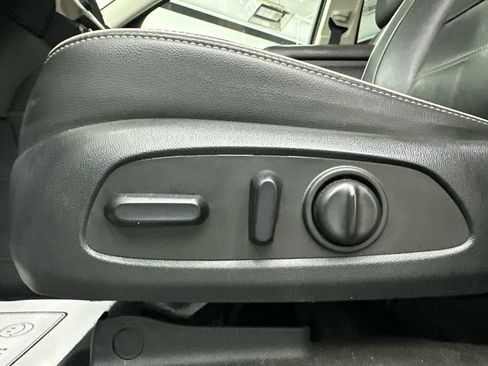 Used 2020 GMC Acadia Denali w/ Technology Package image 10