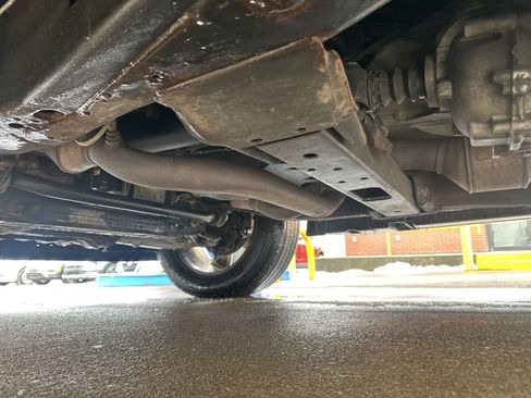 Used 2013 Chevrolet Avalanche LTZ image 20