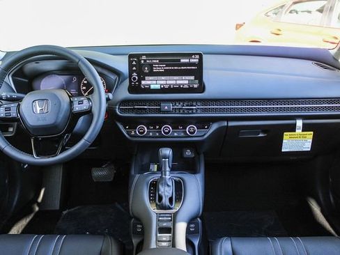 New 2025 Honda HR-V EX-L image 16