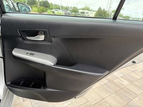 Used 2014 Toyota Camry SE w/ Fleet Convenience Package image 21