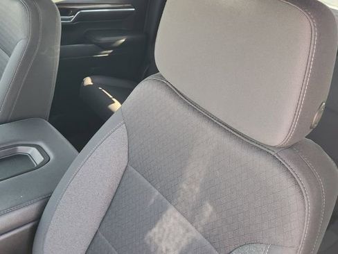 Used 2023 Chevrolet Silverado 1500 LT image 24