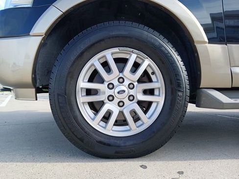 Used 2012 Ford Expedition EL XLT image 5