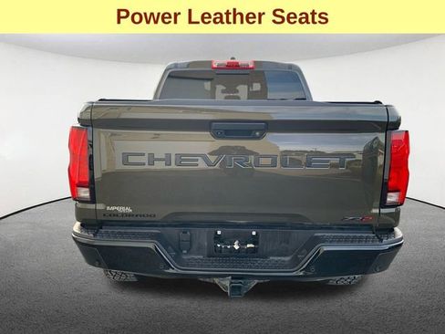 Used 2024 Chevrolet Colorado ZR2 w/ ZR2 Convenience Package III image 12