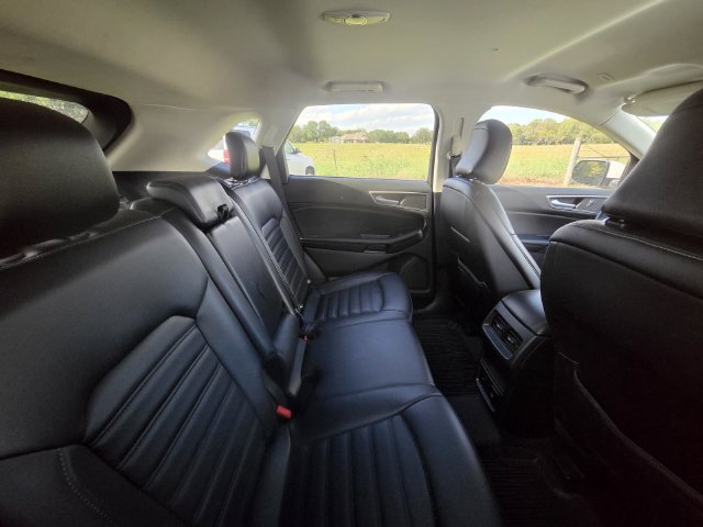 Used 2023 Ford Edge SEL w/ Convenience Package AWD/4WD image 8