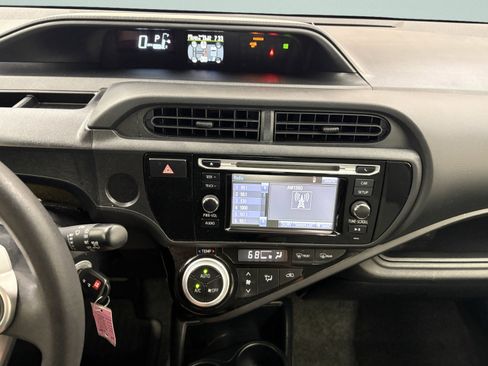 Used 2015 Toyota Prius C One FWD image 13