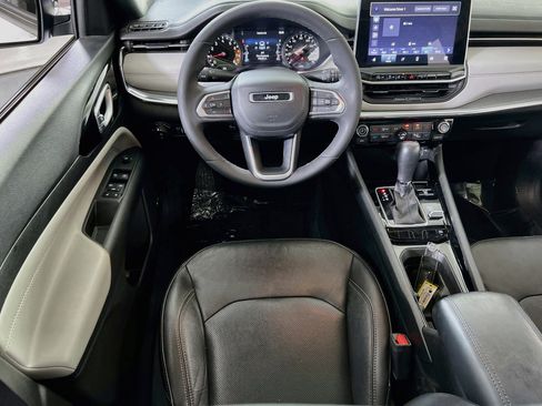 Used 2023 Jeep Compass Limited w/ Sun and Sound Group image 20