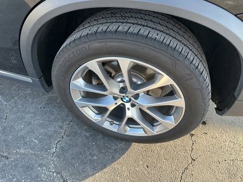 Used 2019 BMW X5 xDrive40i w/ Luxury Seating Package image 18