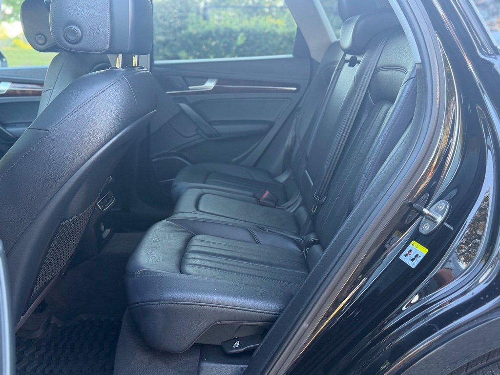 Used 2018 Audi Q5 2.0T Premium Plus w/ Premium Plus Package AWD/4WD image 13