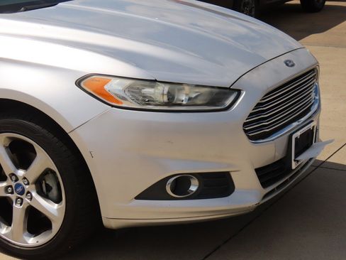 Used 2013 Ford Fusion SE image 6