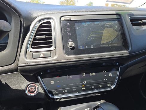 Used 2022 Honda HR-V EX image 18