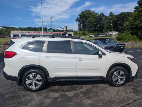 Used 2023 Subaru Ascent Premium w/ Convenience Package AWD/4WD image 9
