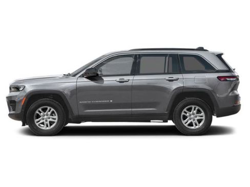 Certified 2025 Jeep Grand Cherokee Limited w/ Luxury Tech Group II AWD/4WD image 2
