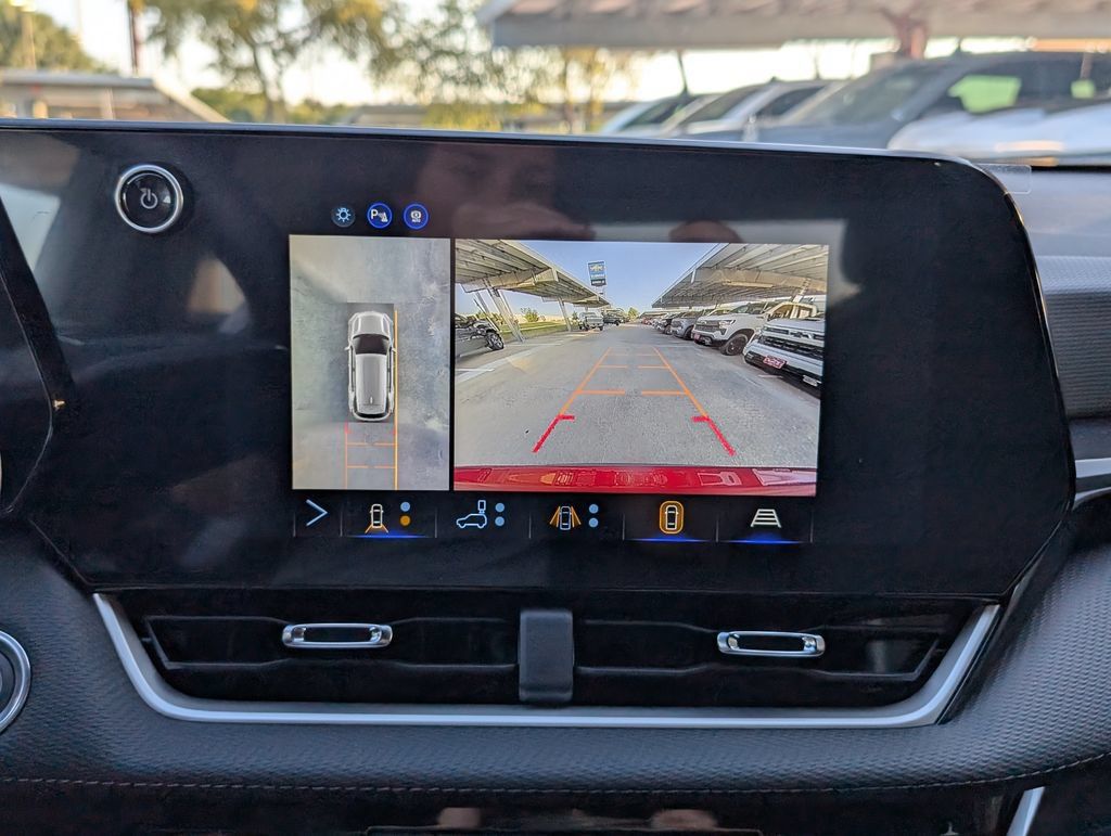 New 2027 Chevrolet Equinox LT w/ Safety and Technology Package FWD image 20