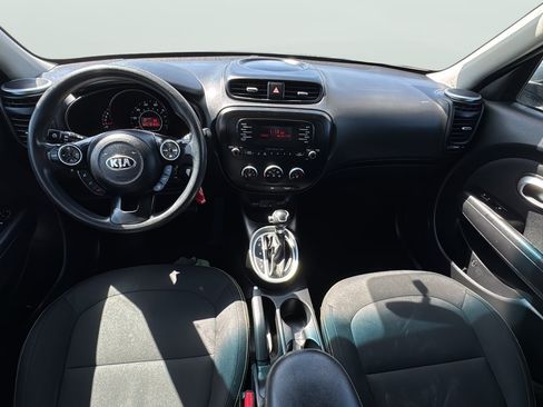Used 2014 Kia Soul + FWD image 31