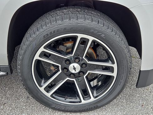 Used 2020 Chevrolet Tahoe Premier AWD/4WD image 7