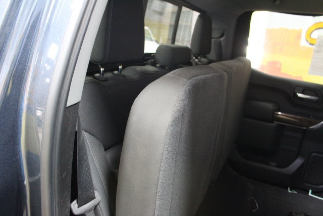 Used 2019 GMC Sierra 1500 SLE w/ X31 Off-Road Package AWD/4WD image 9
