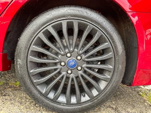 Used 2018 Ford Fusion Titanium image 40