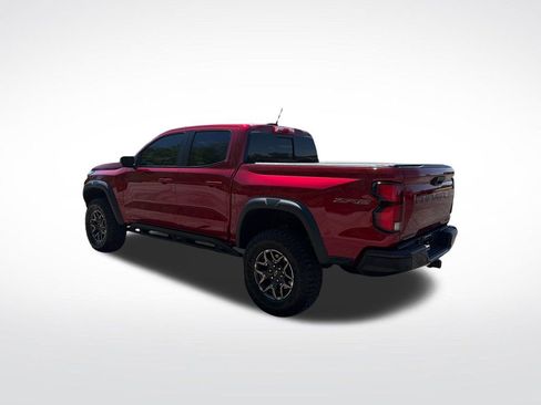 Used 2025 Chevrolet Colorado ZR2 w/ Technology Package AWD/4WD image 3