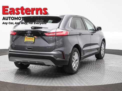 Used 2024 Ford Edge SEL image 5