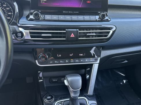 Used 2023 Kia Seltos S w/ Navigation Package FWD image 15