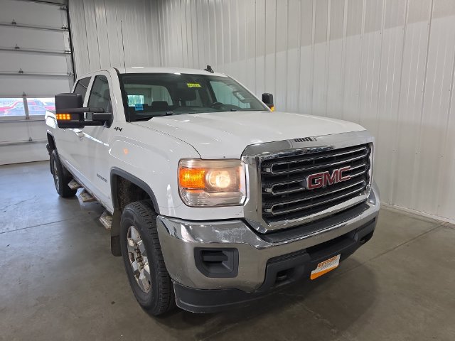 Used 2015 GMC Sierra 2500 SLE AWD/4WD image 2