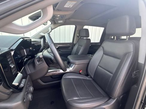 Used 2025 Chevrolet Silverado 2500 LTZ w/ LTZ Plus Package AWD/4WD image 29