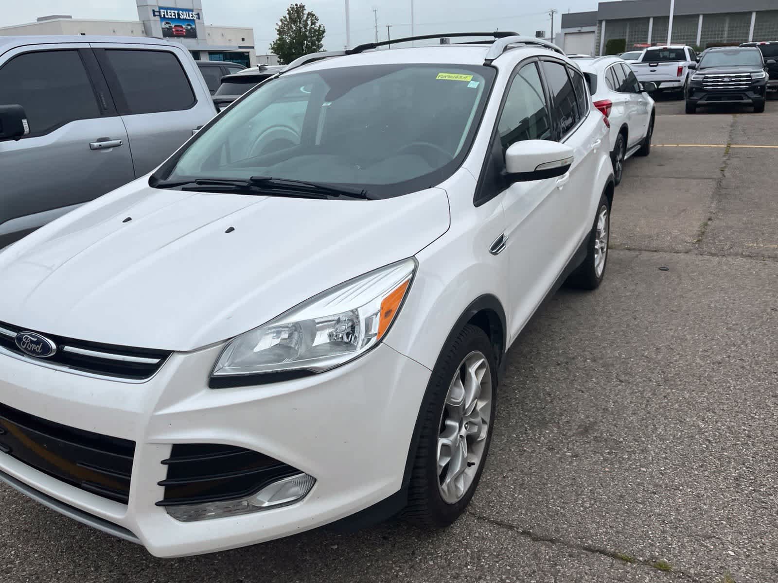 Used 2015 Ford Escape Titanium FWD image 5