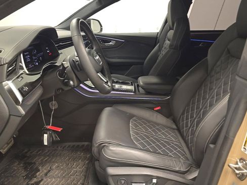 Used 2024 Audi SQ8 Prestige image 2