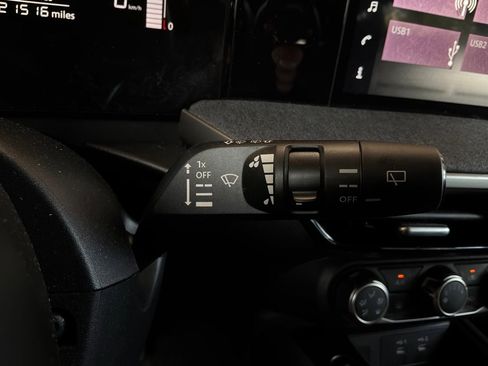 Used 2025 Nissan Kicks SV FWD image 32