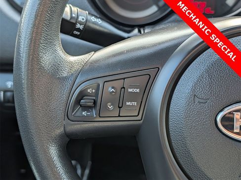 Used 2012 Kia Forte EX image 19