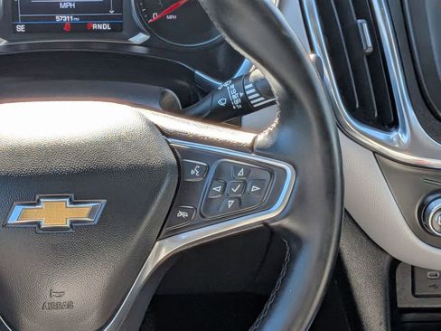 Used 2024 Chevrolet Equinox LT FWD image 24