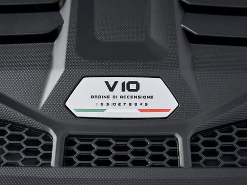 Used 2023 Lamborghini Huracan EVO image 26