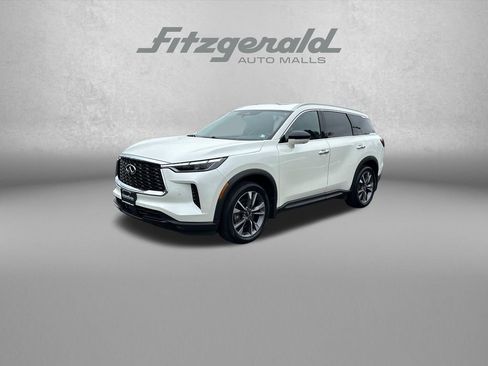 Used 2023 INFINITI QX60 Luxe w/ Cargo Package AWD/4WD image 3