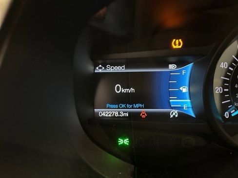 Used 2024 Ford Edge Titanium image 24