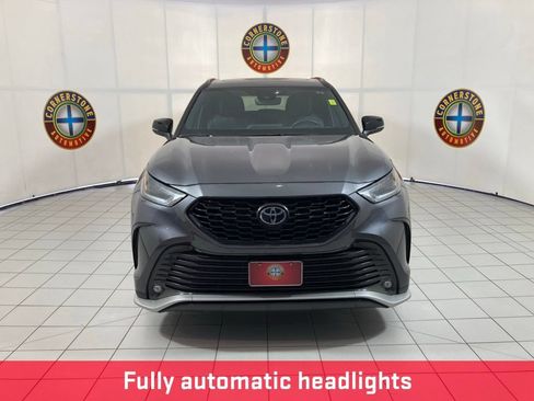 Used 2025 Toyota Highlander XSE AWD/4WD image 17