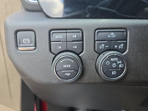 Used 2024 Chevrolet Silverado 1500 RST w/ Z71 Off-Road Package AWD/4WD image 28