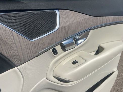 Used 2023 Volvo XC90 B6 Plus w/ Protection Package Premier image 32