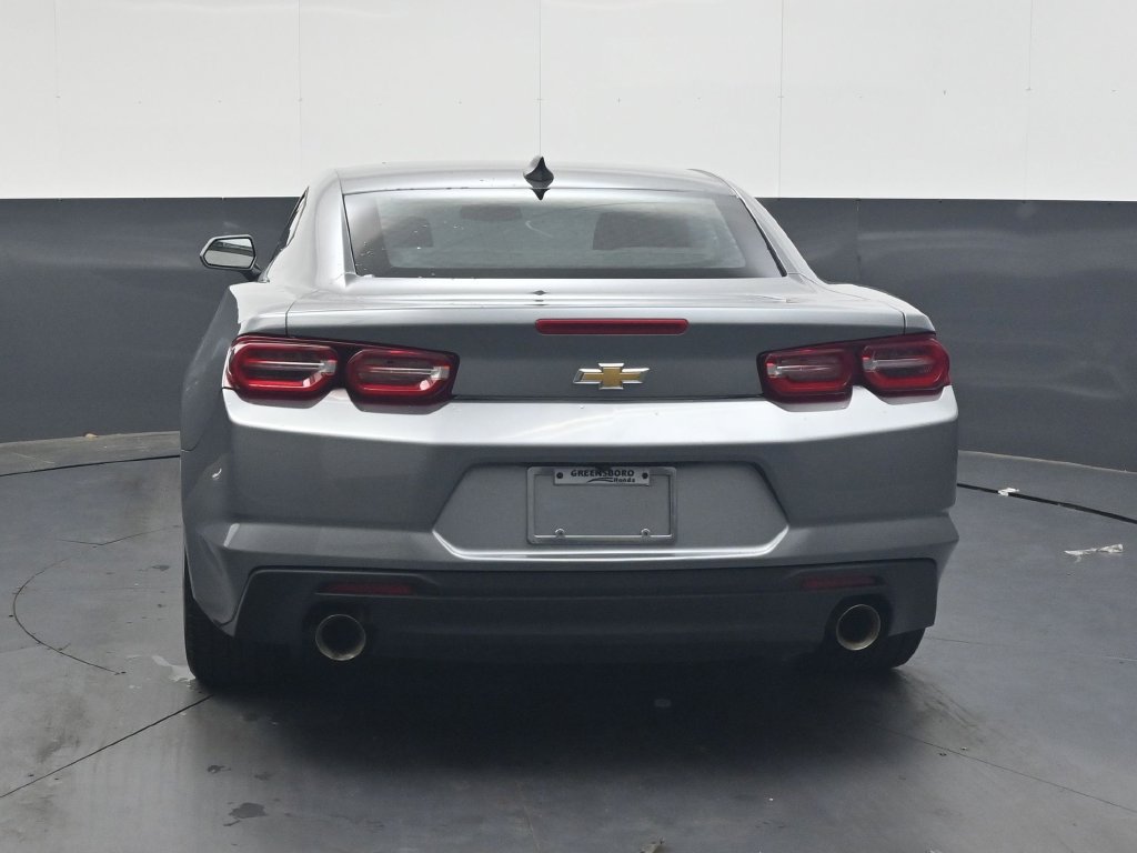 Used 2023 Chevrolet Camaro LT RWD image 5
