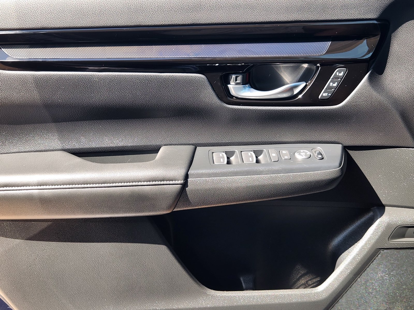 Used 2025 Honda CR-V EX-L image 26
