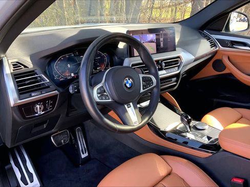 Used 2023 BMW X4 xDrive30i w/ M Sport Package AWD/4WD image 18