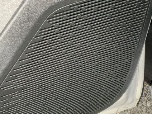 Used 2025 GMC Terrain Elevation image 23