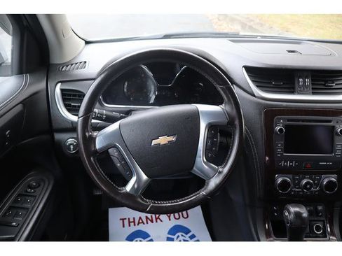 Used 2016 Chevrolet Traverse LT image 10