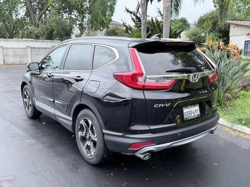 Used 2018 Honda CR-V Touring image 3