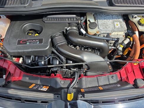 Used 2017 Ford C-MAX Energi SE w/ Equipment Group 401A image 13