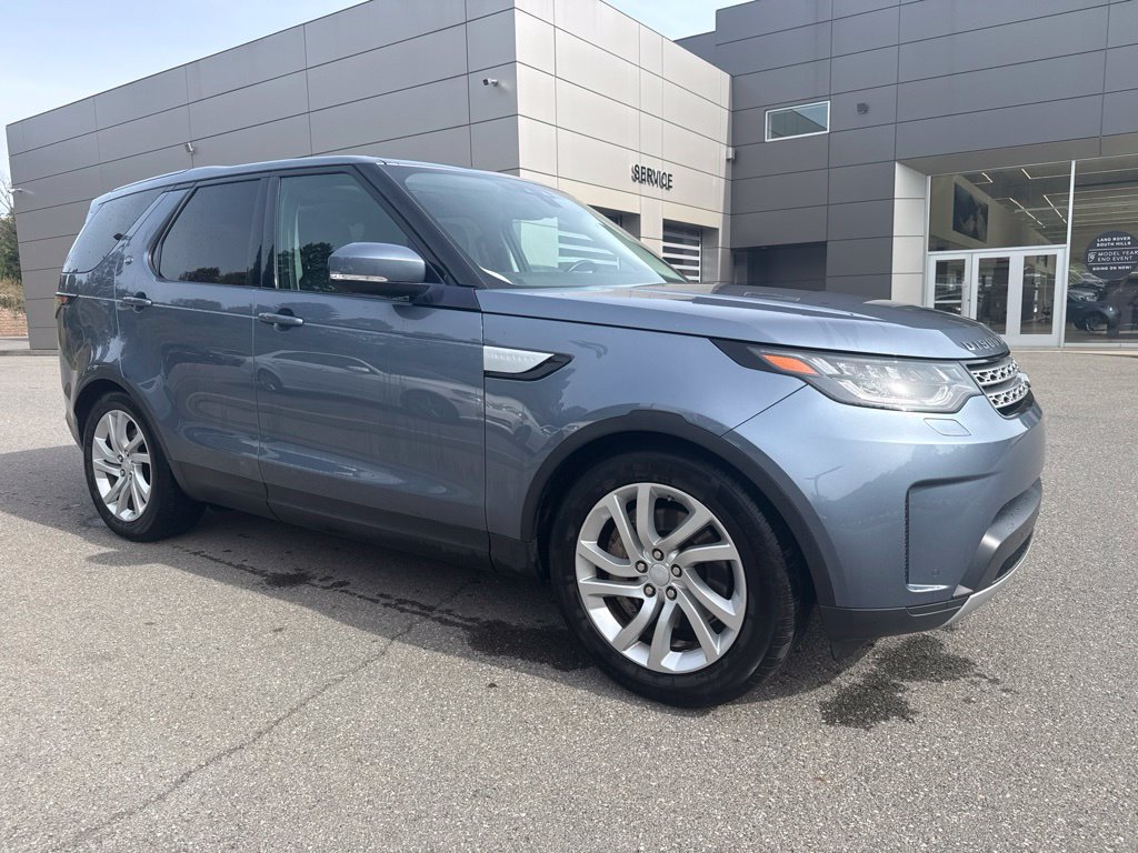 Used 2018 Land Rover Discovery HSE AWD/4WD image 3