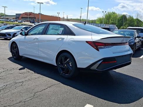 New 2026 Hyundai Elantra Sport FWD image 3