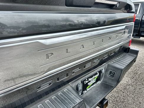 Used 2019 Ford F250 Platinum w/ Platinum Ultimate Package AWD/4WD image 4