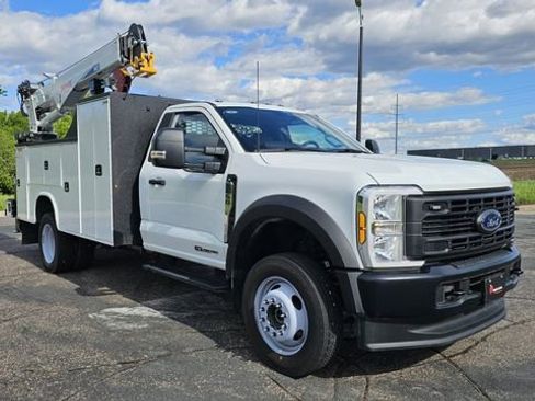 New 2025 Ford F550 XL image 1