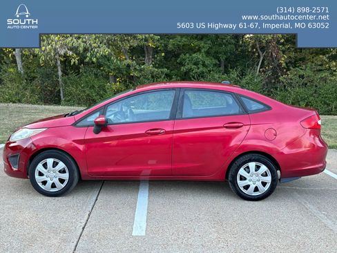 Used 2011 Ford Fiesta SE w/ 201A Rapid Spec Order Code image 9